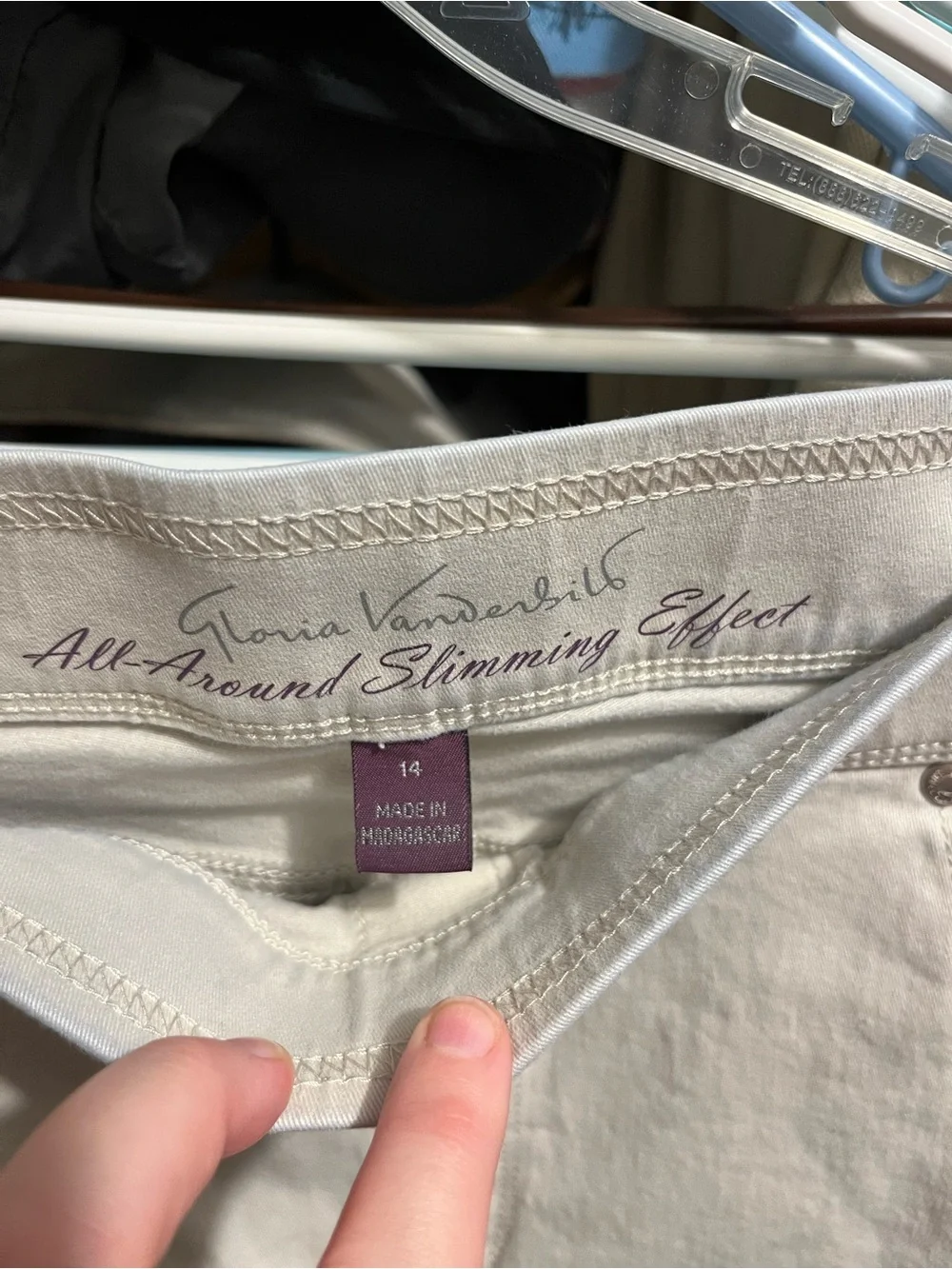 Gloria Vanderbilt Light Cream Bermuda Shorts with Rolled Hem Detail